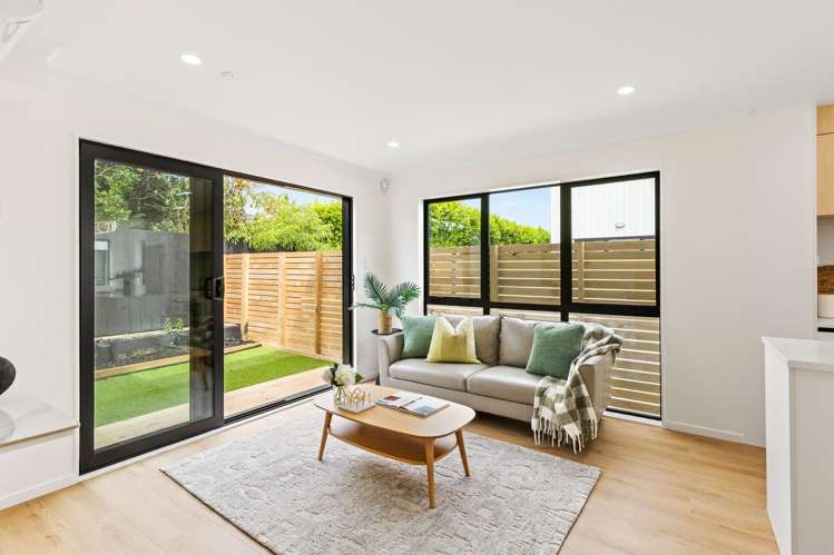 113 Beach Road Te Atatu Peninsula_7