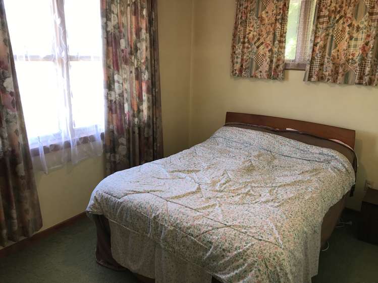 2/42 Reid Crescent Allenton_15