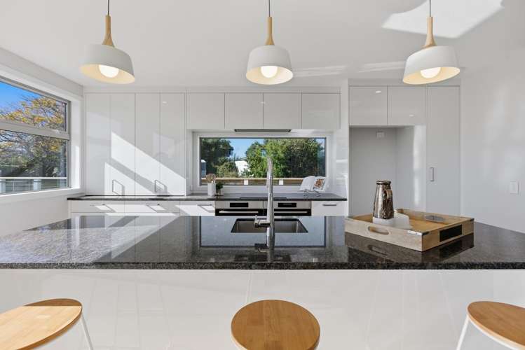 12c Ruskin Place Westown_29
