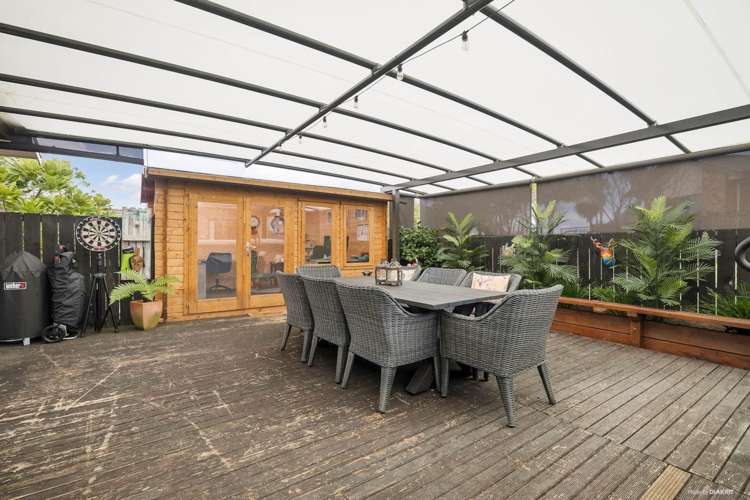 19 Alec Craig Way Gulf Harbour_12