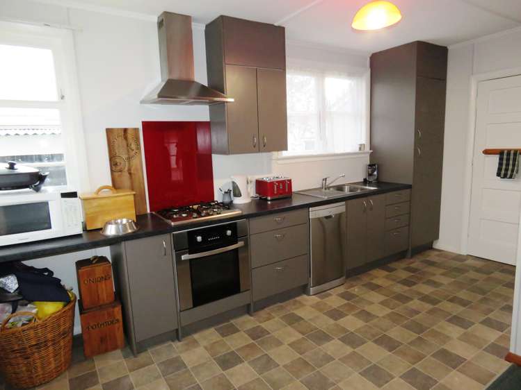 42 Main Street Reefton_17