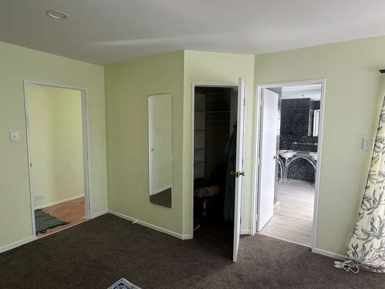 88 Commercial Road Helensville_1