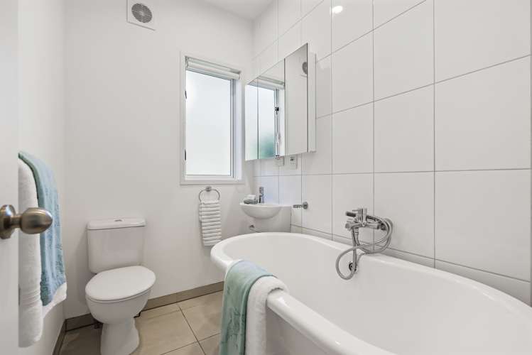 6/10 Brett Avenue Takapuna_15