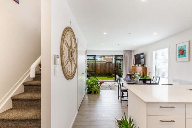 3/60 Hepburn Road Glendene_4