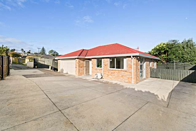Exceptional Family Home in a Prime Location!