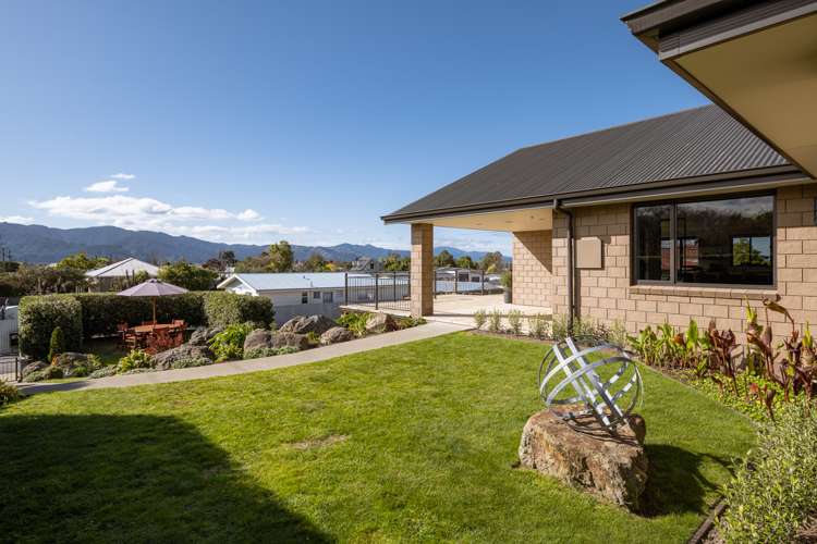 76 Inkerman Street Renwick_25