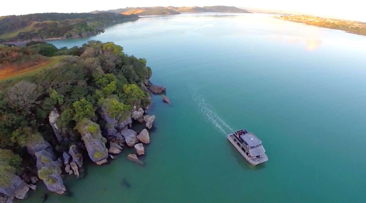 Wahinemoe - Raglan Boat Charters_1