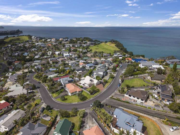 49 Kestrel Heights Arkles Bay_35