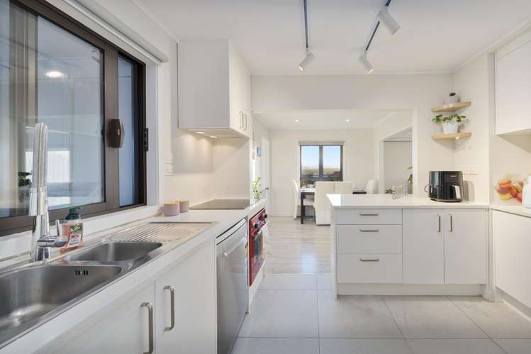 121 Tiverton Road New Windsor_18