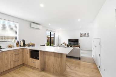 2/249 Lyttelton Street_4