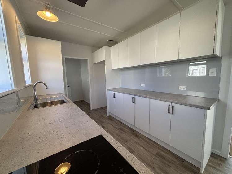 8 Gillespie Street 1353_3