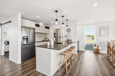 1 Kaurinui Crescent_4