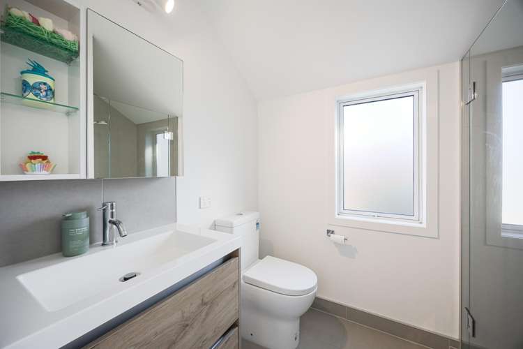 34 Parr Terrace Castor Bay_13