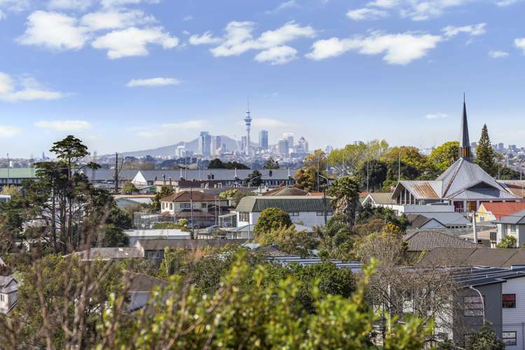 3/67 West Coast Road Glen Eden_3