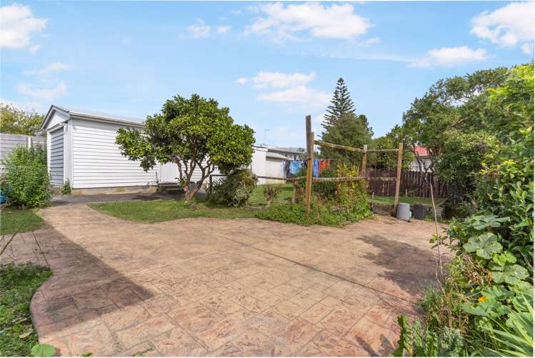 12 Glendene Avenue Glendene_17