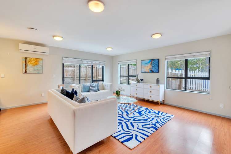 7 Roberts Road Te Atatu South_5