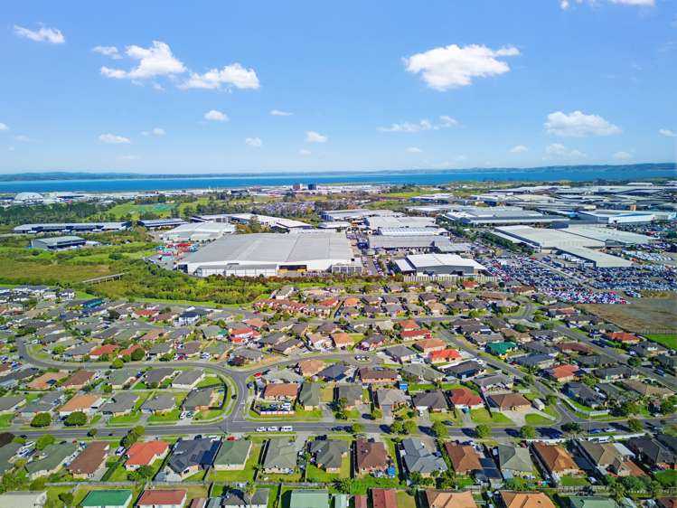118 Naylors Drive Mangere_12