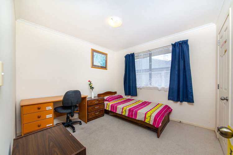 11 Holsten Place Massey_13