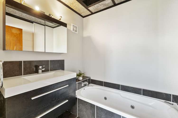 2 Ulysses Street Stratford_13