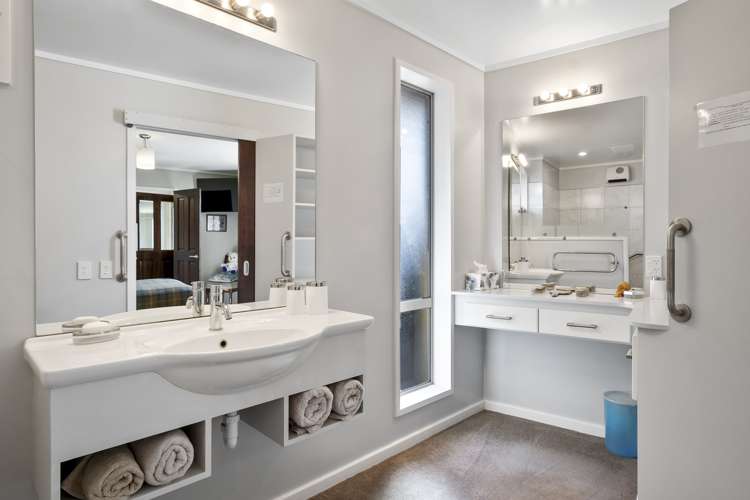 19 Fairmile Drive Mosgiel_10