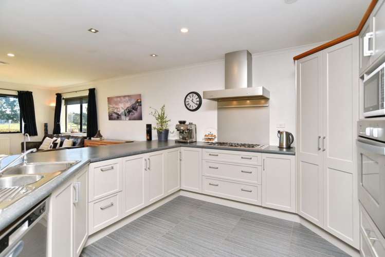 77 Bridge Road Fernside_11