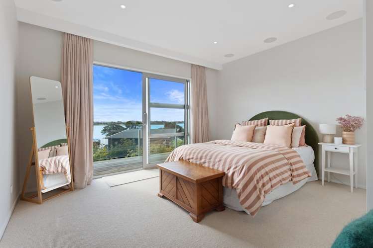 11 Te Awakura Terrace Mount Pleasant_15