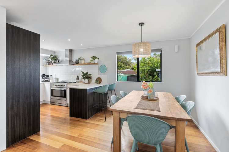11 Donald Street Stanmore Bay_8