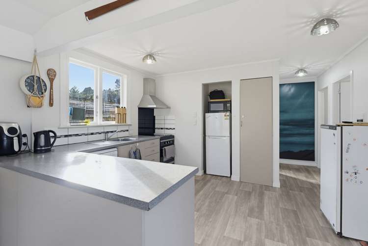 42 Parenga Street Wainuiomata_6