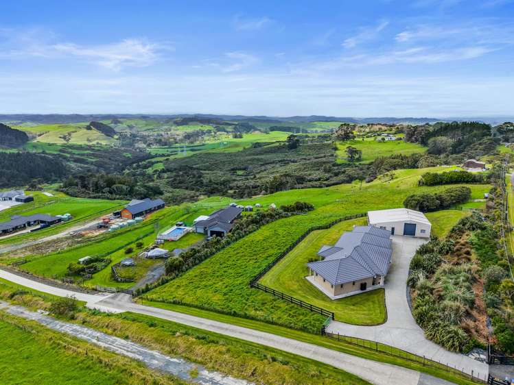 1518 Old North Road Helensville_27