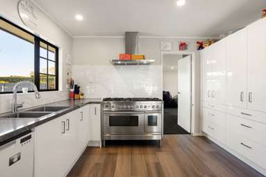 64 Athlone Drive_3
