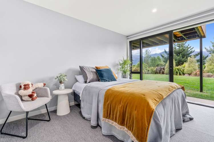 17 Sam John Place Lake Hawea_14