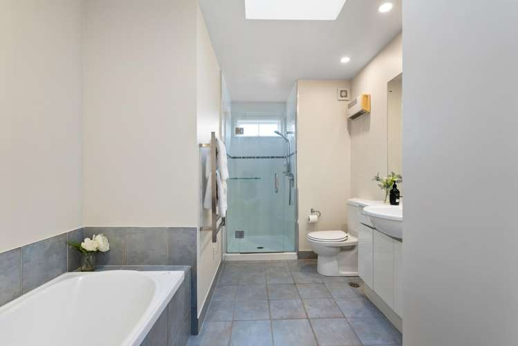 827 Riddell Road St Heliers_25