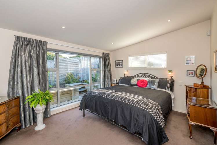 8 Barrett Drive Waikanae Beach_12