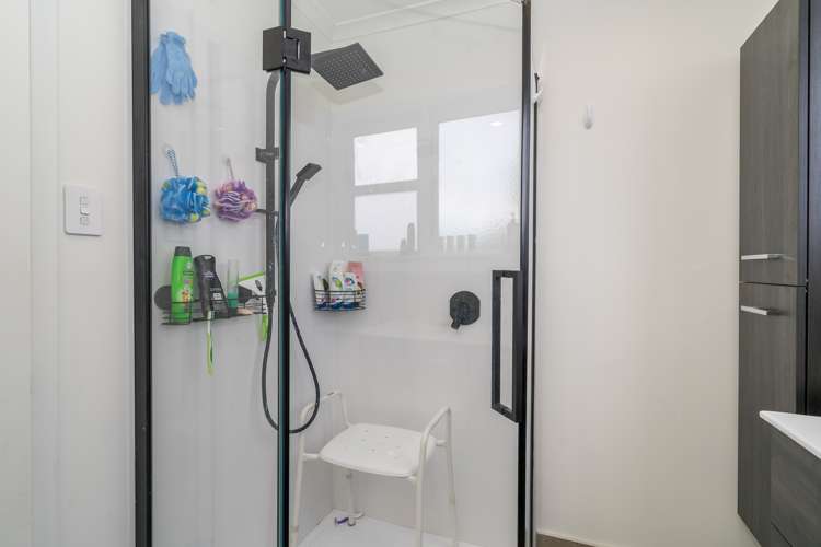 42 Columba Avenue Calton Hill_22