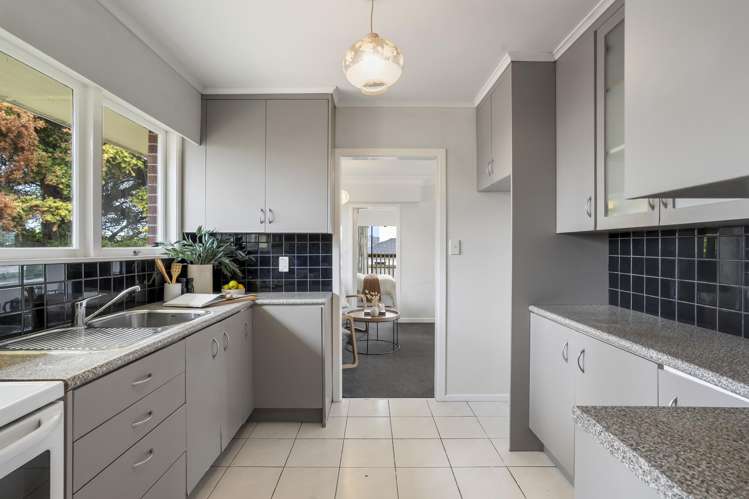 10 Scanlen Terrace Kelston_8