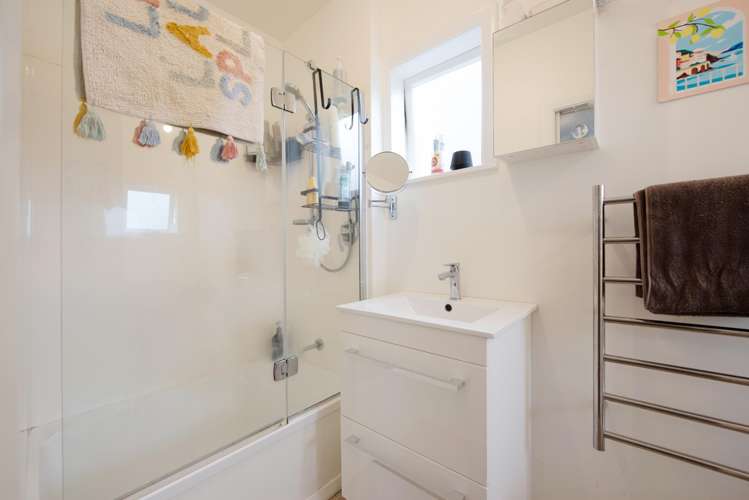 23 Trent Street Island Bay_17