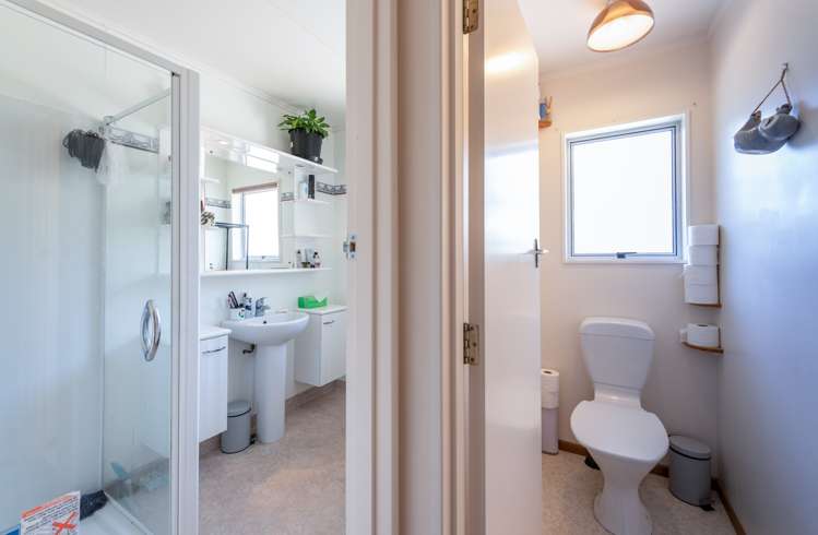 8 Silverbirch Grove The Brook_12