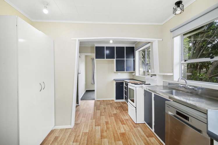 307A Wellington Road Wainuiomata_9