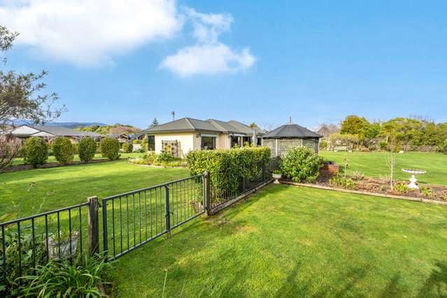 5 West Peak Way Otaki_3