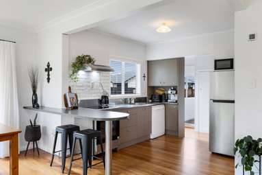 28 Coronation Road_1