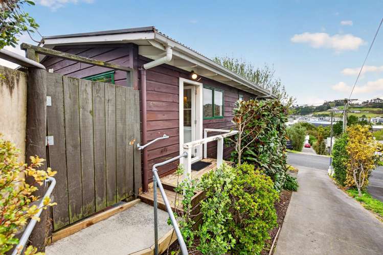 14A Penton Road Stanmore Bay_14