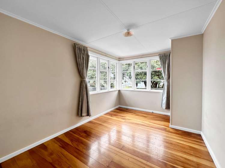 19 Maire Street 1208_5