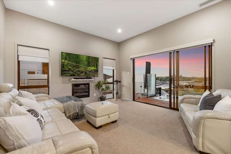 11 and 7 Kissling Terrace Pyes Pa_2