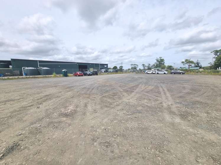 Rear/24 Kahikatea Flat Road Dairy Flat_4