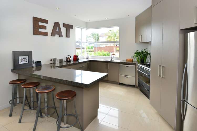 9 Lupetti Rise West Harbour_3