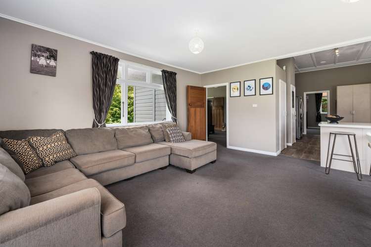 986 Halcombe Road Halcombe_12