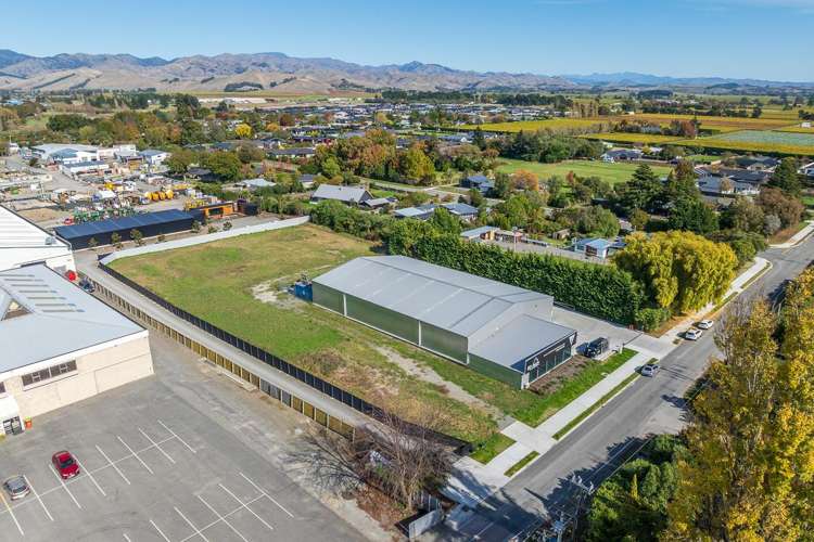 30 Waters Avenue Burleigh_9