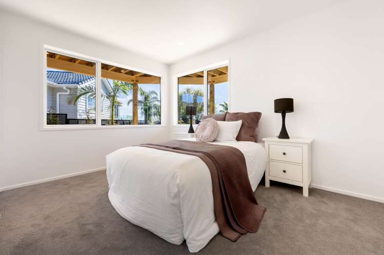 3/3 Galaxy Drive Mairangi Bay_24