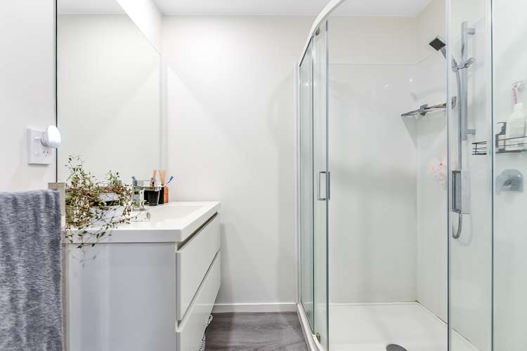 209/182 London Street Hamilton Central_17