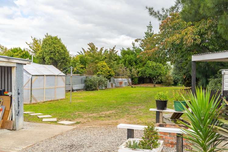 27 Clifton Avenue Carterton_25